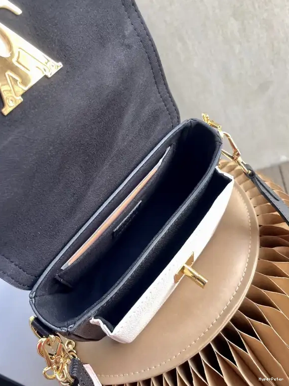 TENDER VUITTON LOCKME LOUIS 0604